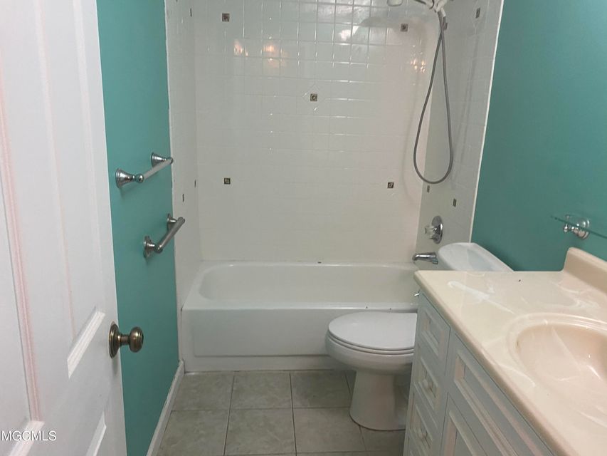 Roswell St, Pascagoula, MS 39581 #1