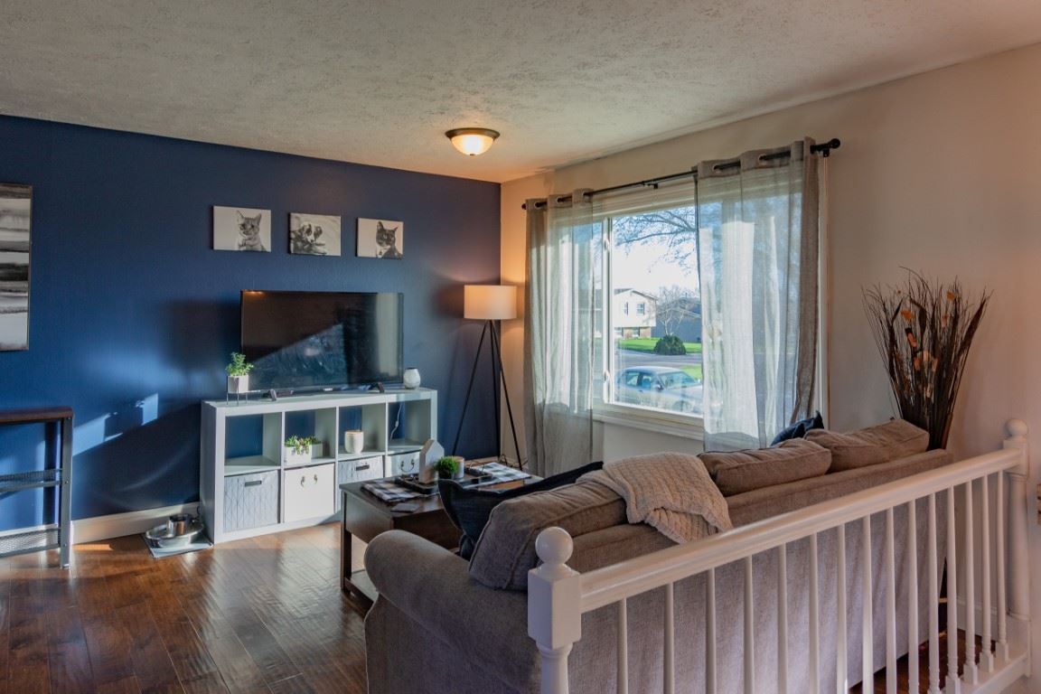 Broadmoor Dr, Norfolk, NE 68701