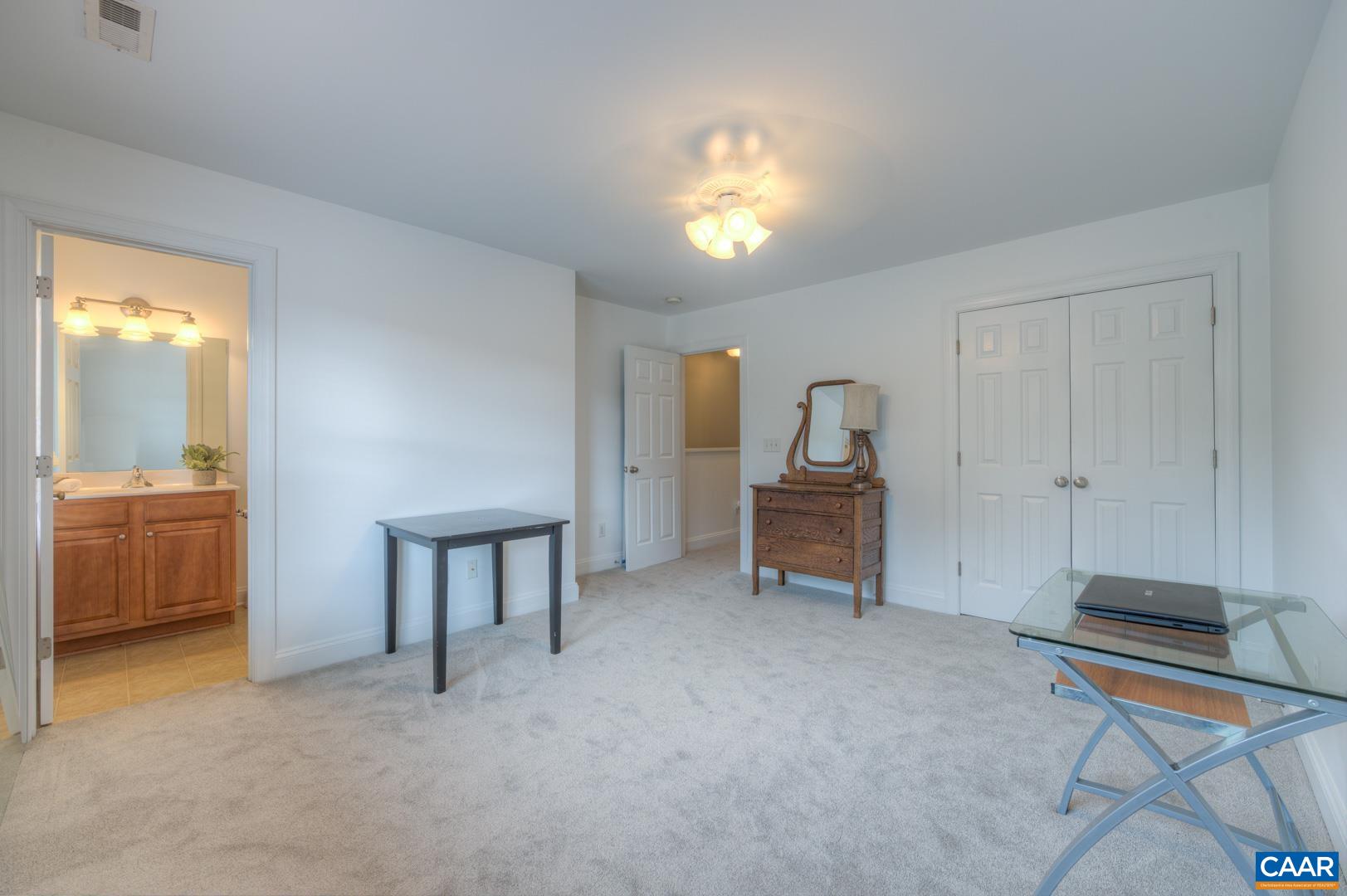 Tudor Ct, Charlottesville, VA 22902