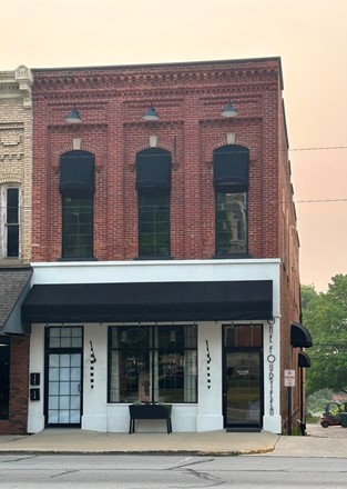 2662 Retail/Restaurant/Office space for lease in the heart of Lagrange County across from Courthouse