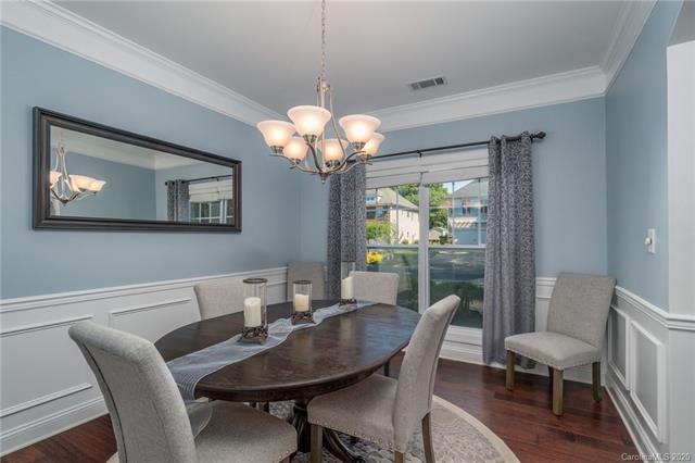 Newtonmore Dr, Charlotte, NC 28278