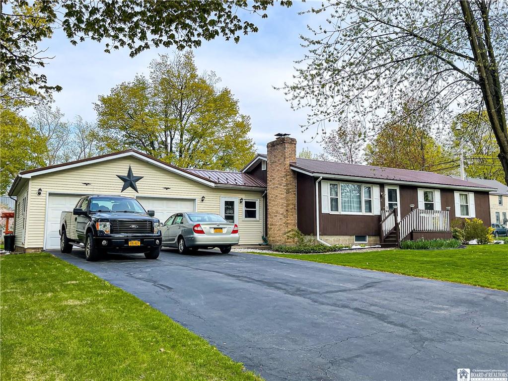 Fay St, Brocton, NY 14716