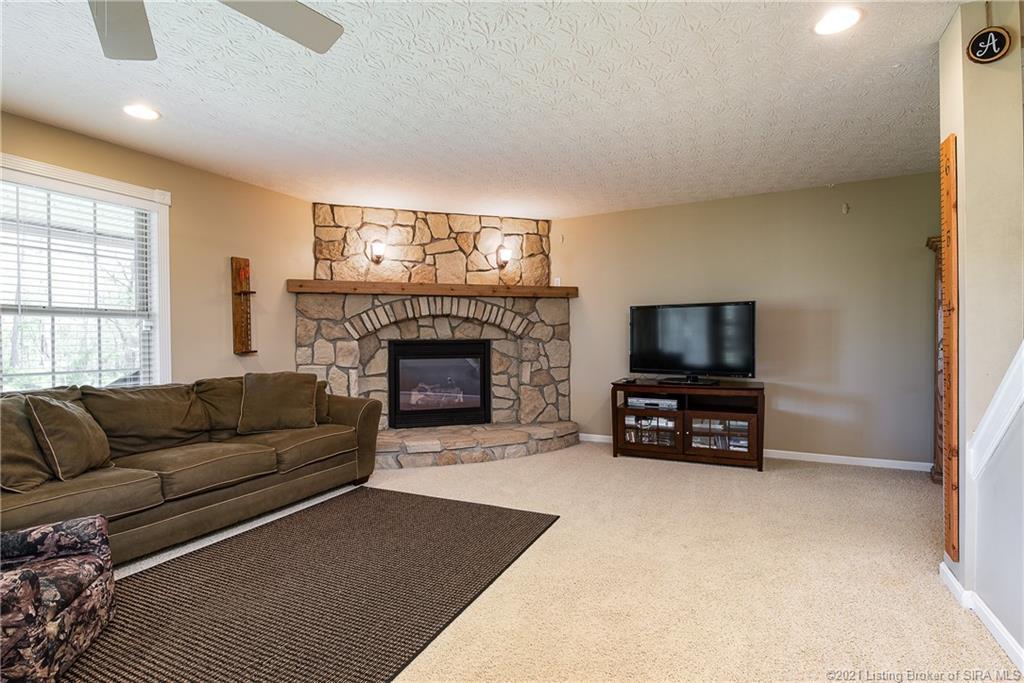 New Market Rd, Marysville, IN 47141