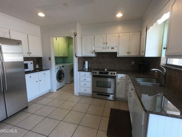 Heidenheim Dr, Pascagoula, MS 39581 #1