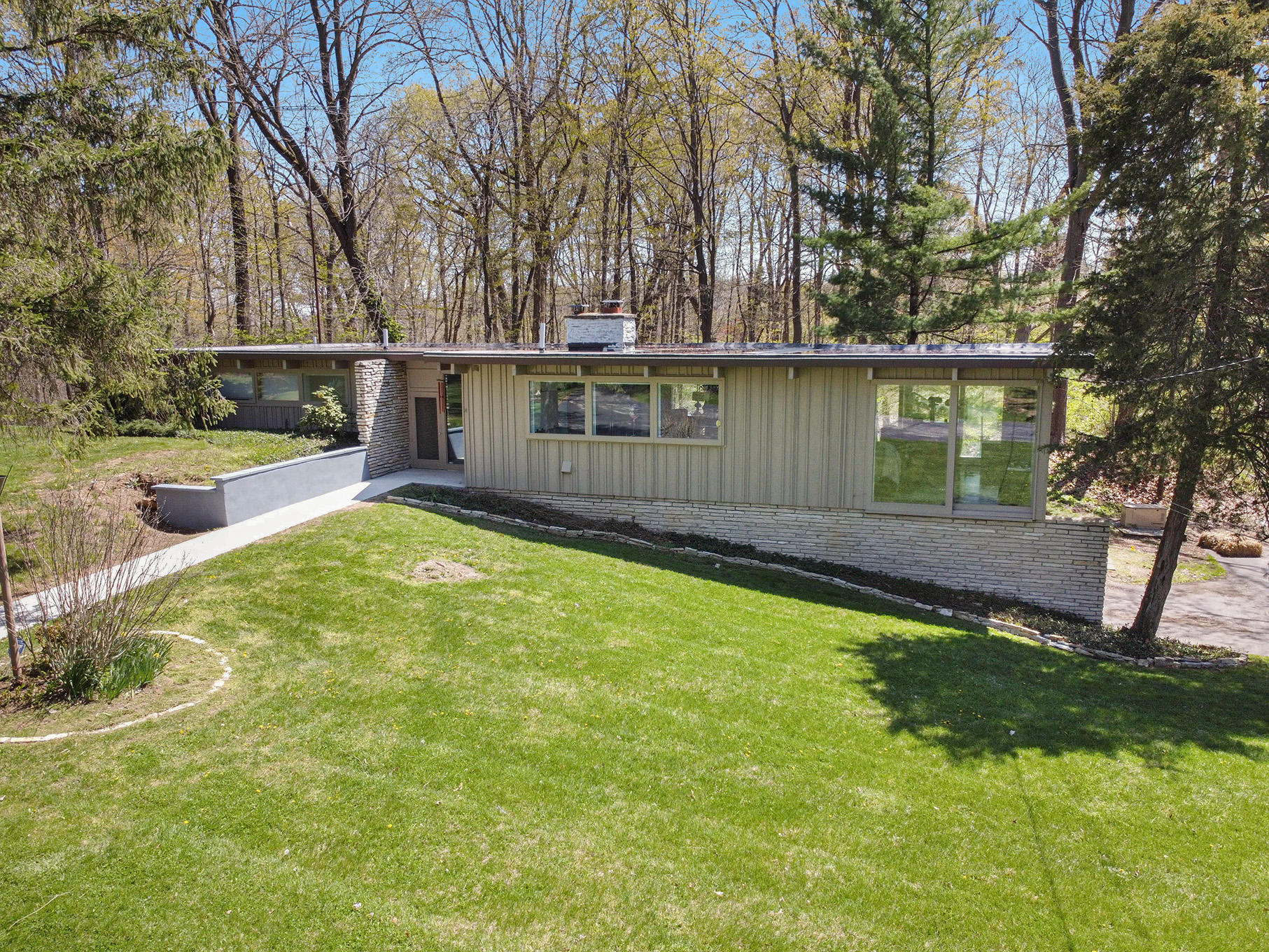 Chicago Rd, Niles, MI 49120