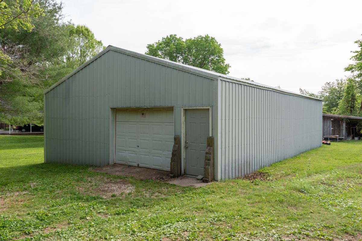 Barry Ln, Gallatin, TN 37066 #1