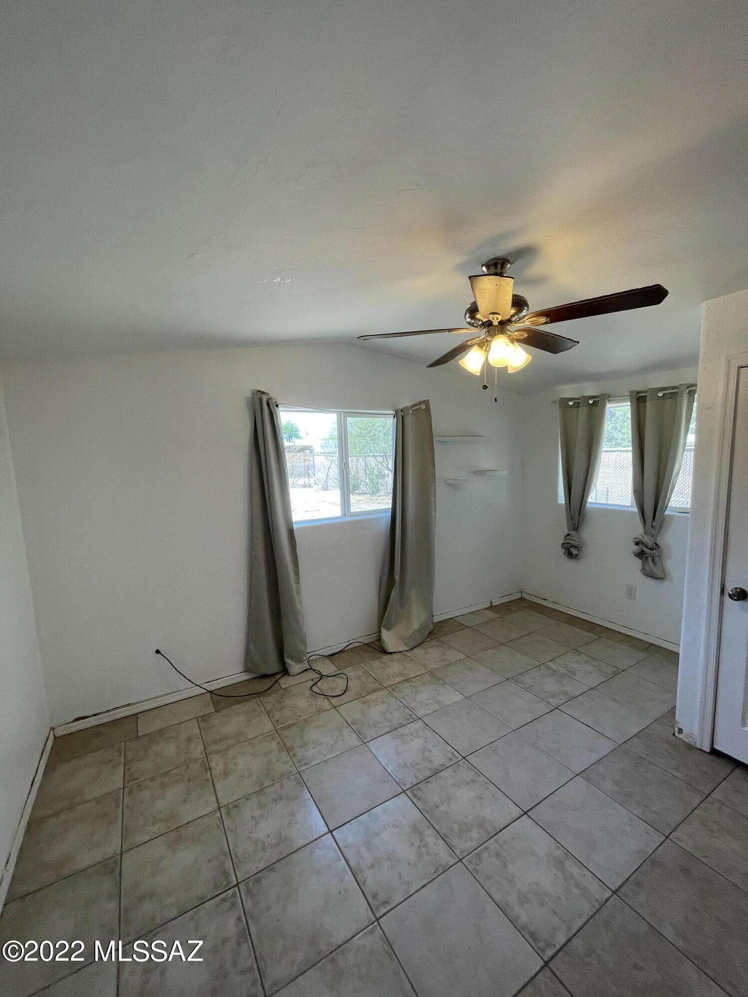 Meadowlark Ave, Tucson, AZ 85746 #1