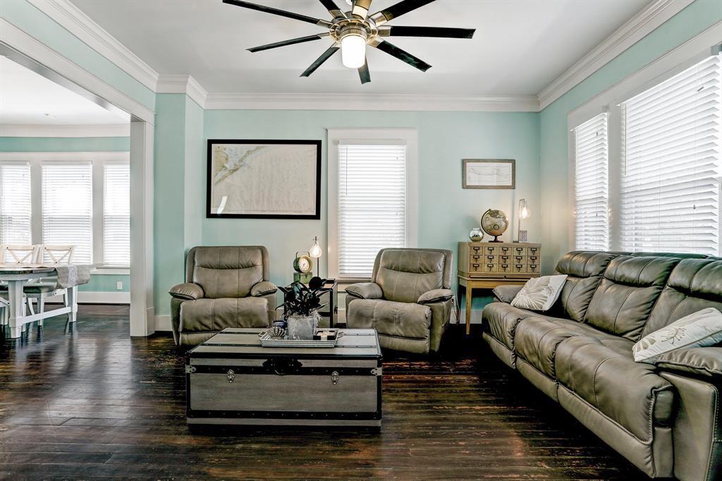 Avenue M , Galveston, TX 77550
