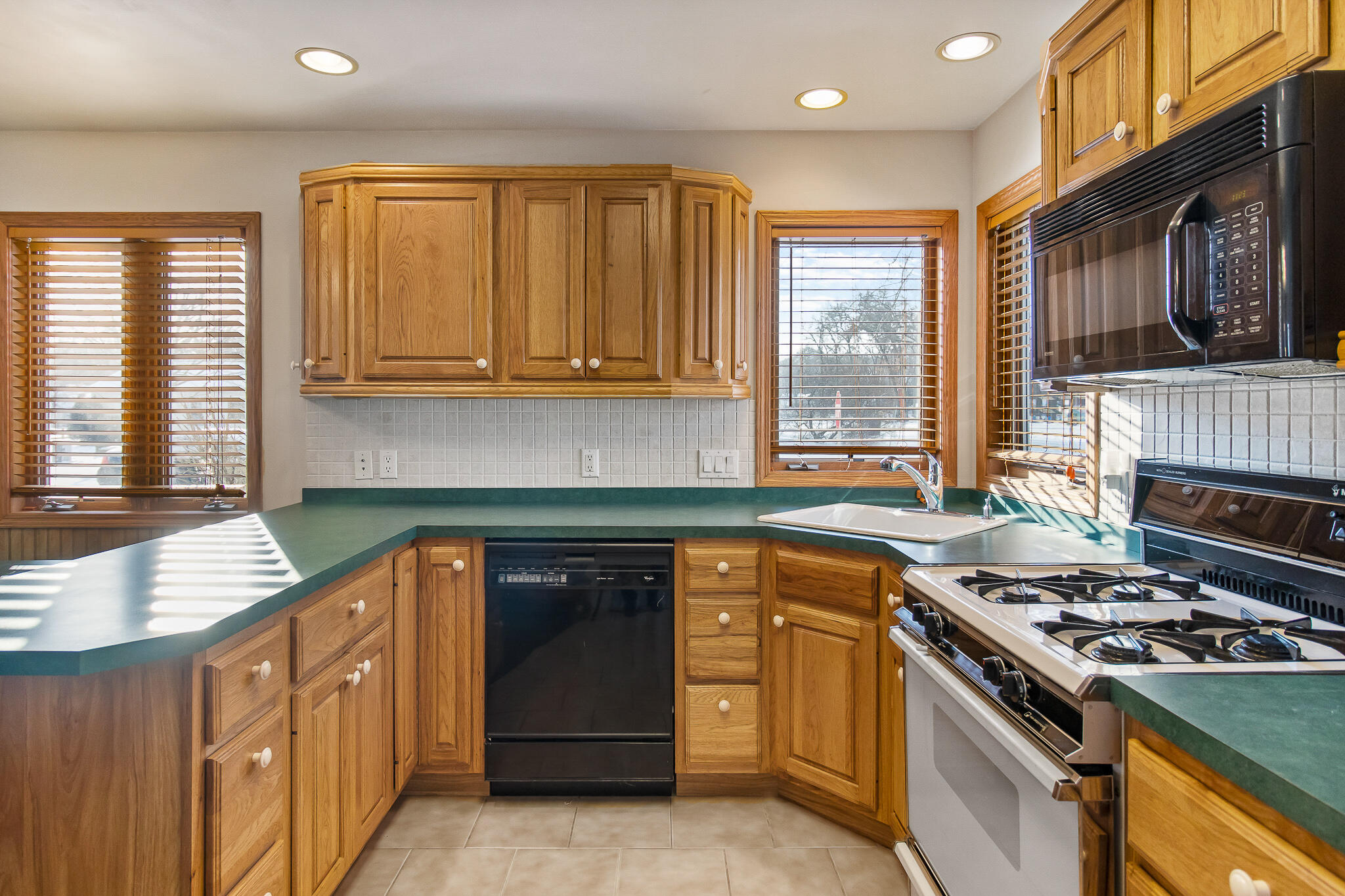 James Ave, Muskegon, MI 49442 #1