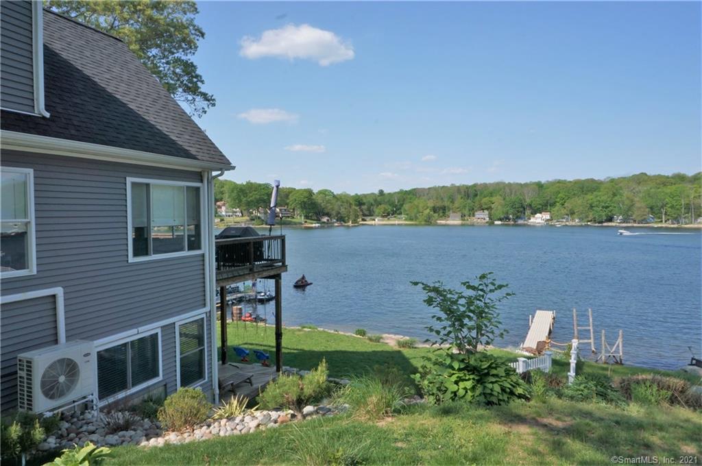 Standish Rd, Coventry, CT 06238