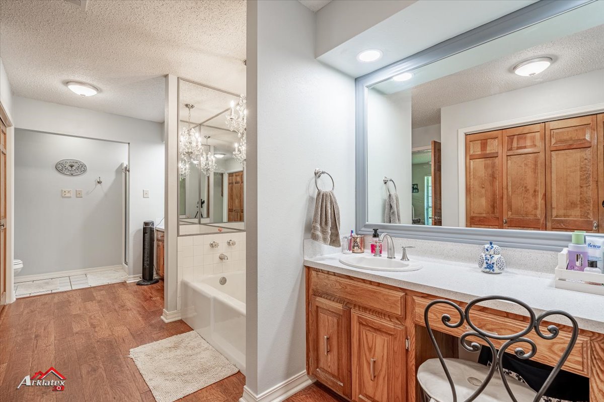 Edgebrook St, Henderson, TX 75652
