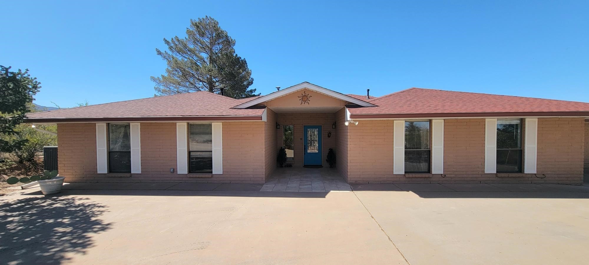 Villa Lucia , LA Luz, NM 88337