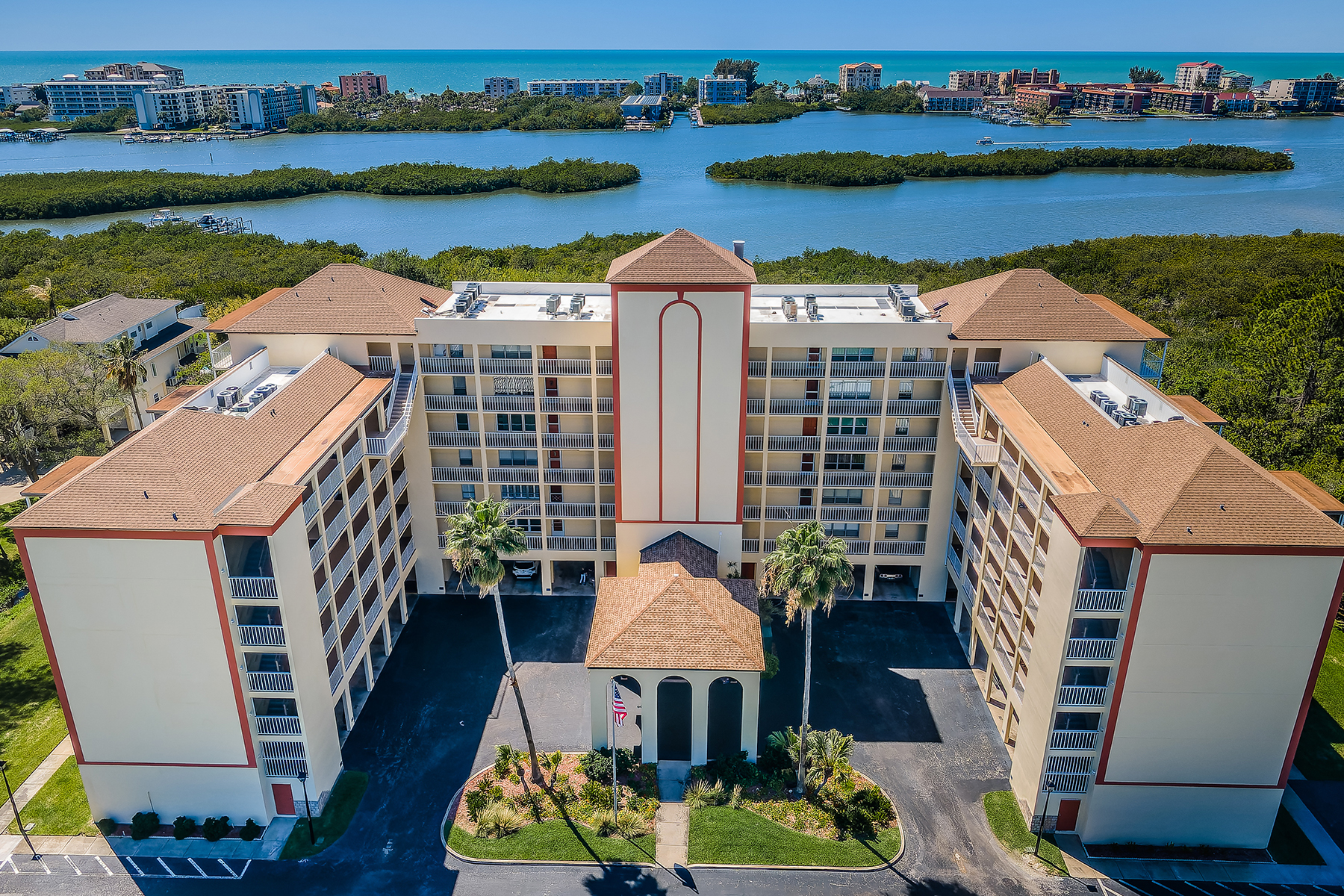 BAY HARBOR CLUB CONDO