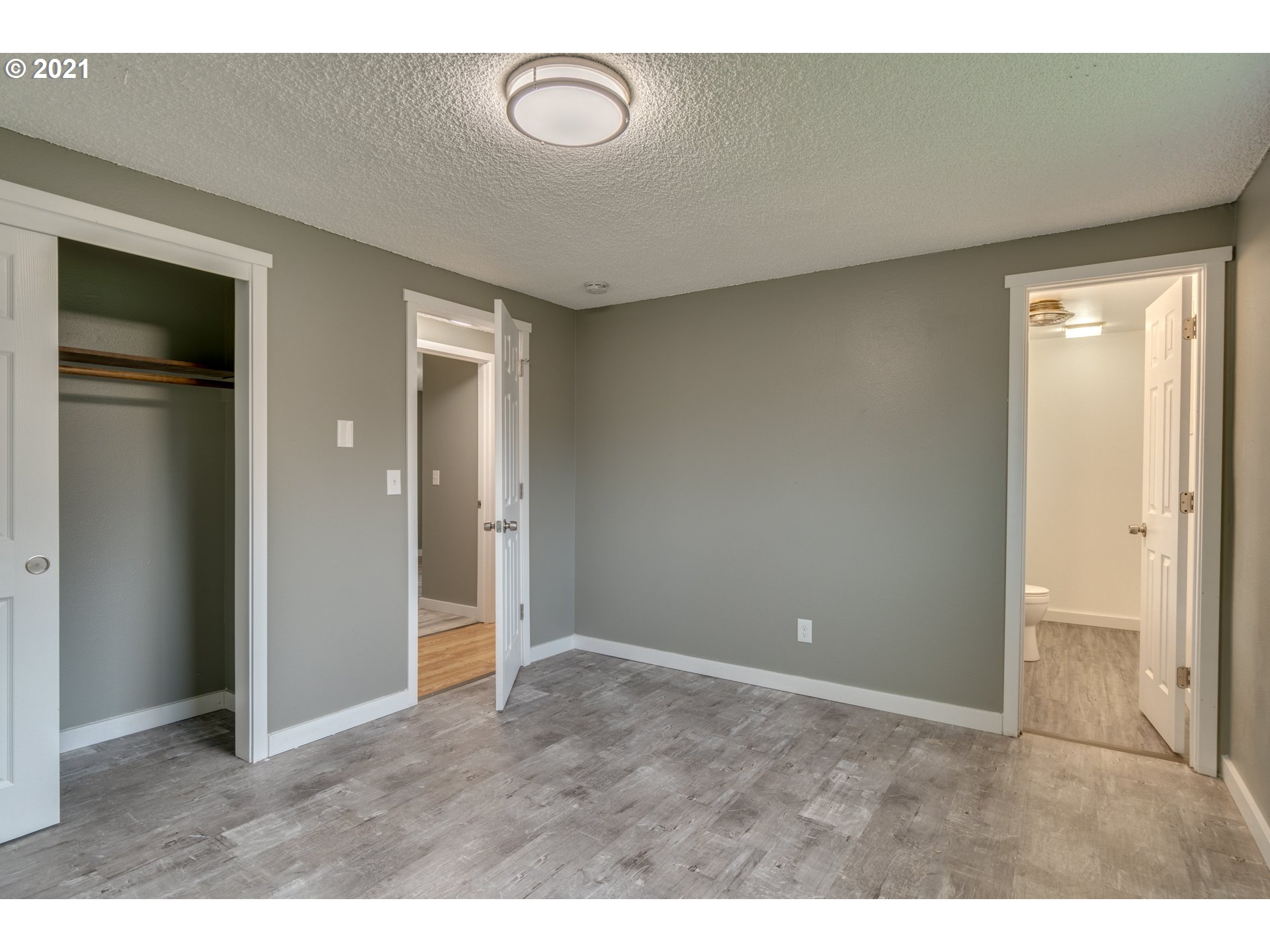 3rd Ave, Vancouver, WA 98685