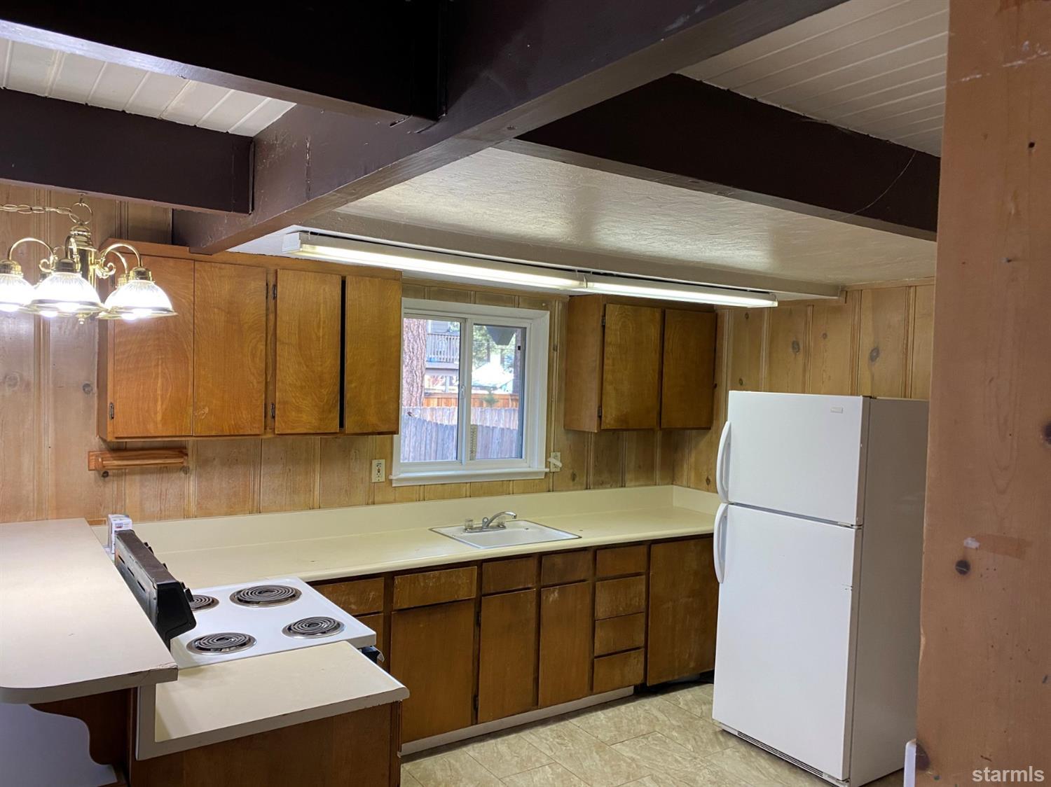 Bonanza Ave, South Lake Tahoe, CA 96150