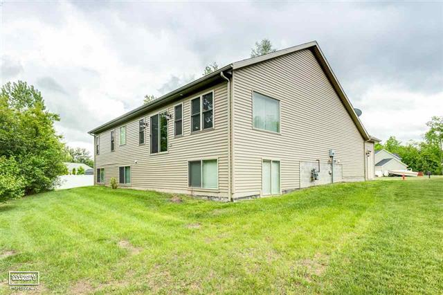 Janice Ct, Fort Gratiot, MI 48059