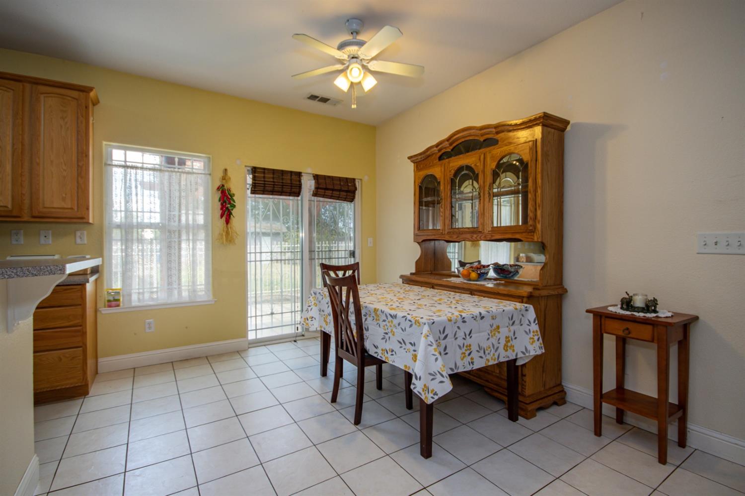 Morey Ave, Sacramento, CA 95838