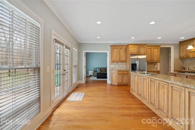 Burnell Pl, Davidson, NC 28036