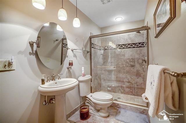 Riverview Ave, Monroe, MI 48162