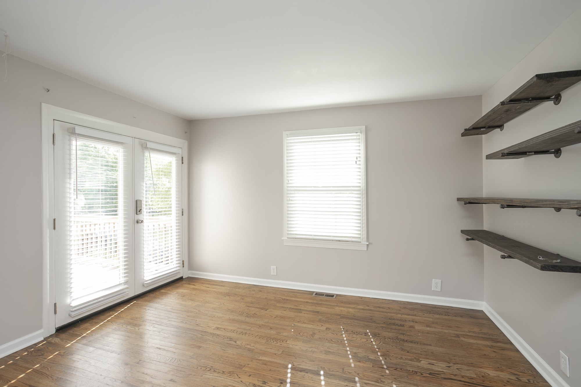 Wesley Ave, Nashville, TN 37207 #1