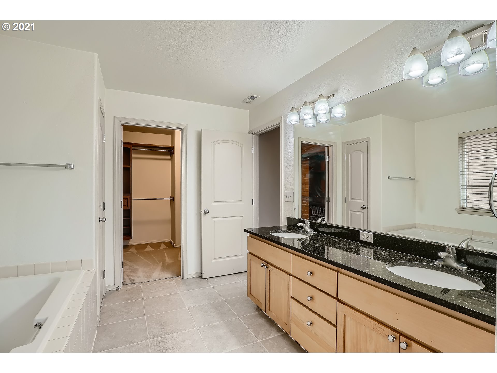 38th Way, Camas, WA 98607