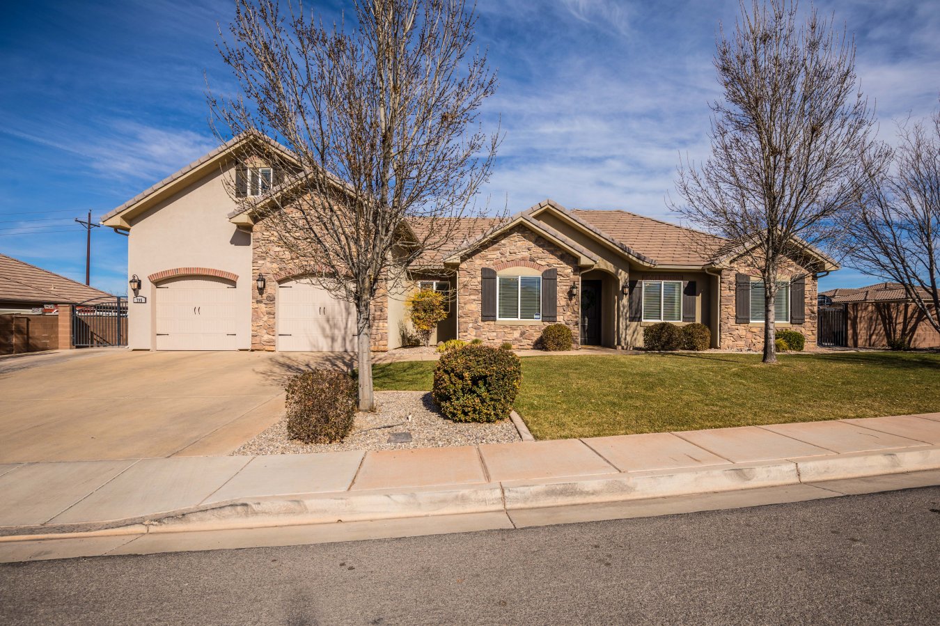Desert Bloom Ct, Washington, UT 84780