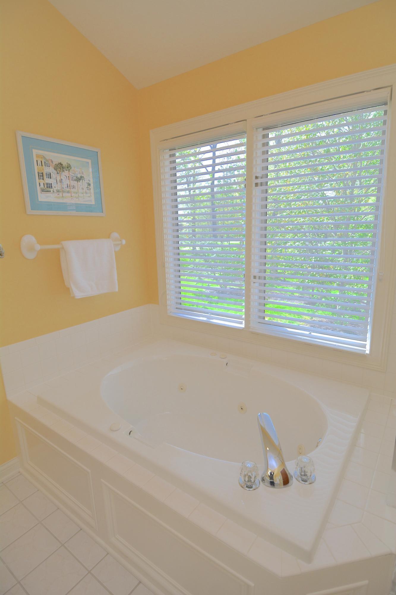 Creekway Ct, Gahanna, OH 43230 #1