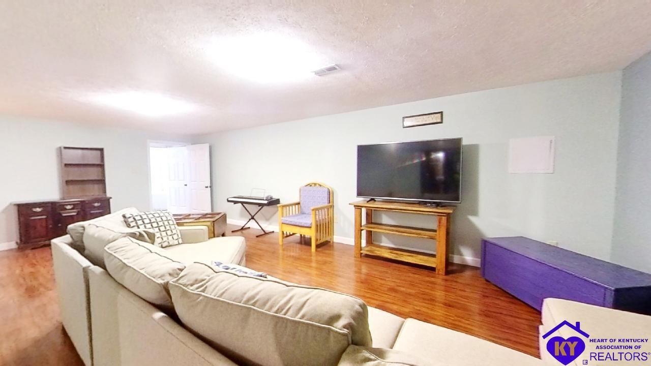 Graceland Trl, Elizabethtown, KY 42701 #1