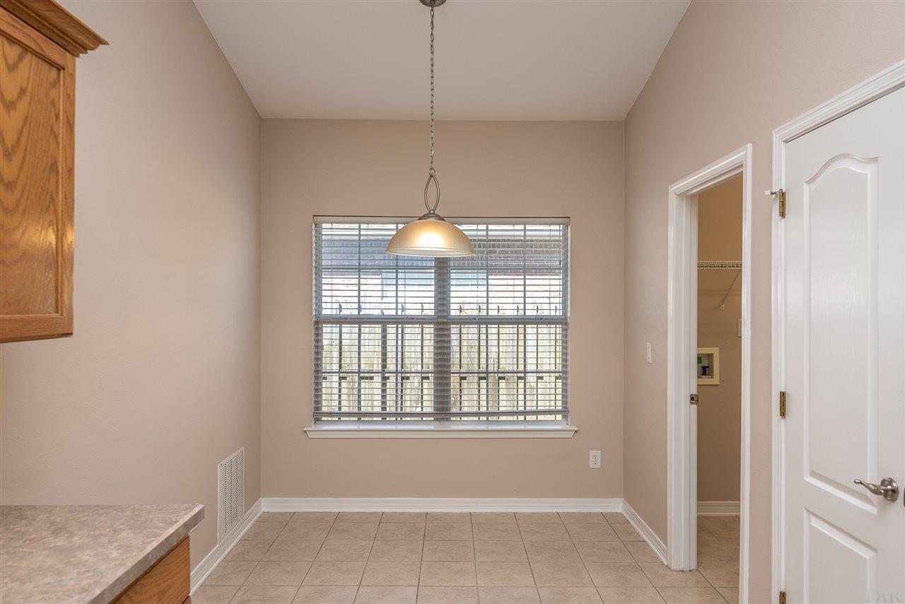 Vizcaya Dr, Pensacola, FL 32507