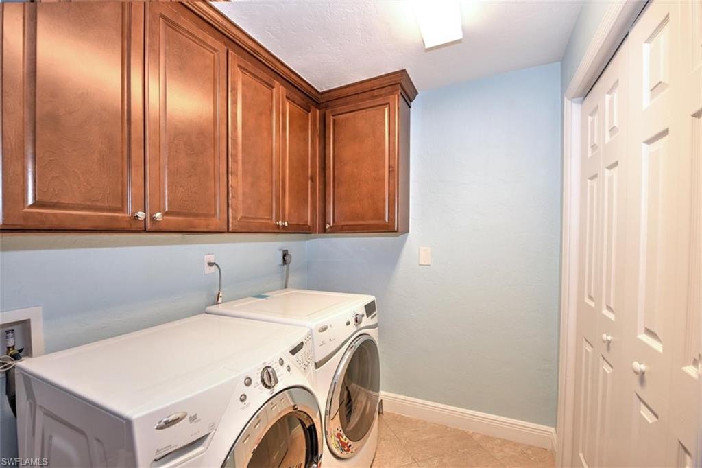 Eichen Cir, Fort Myers, FL 33919 #1