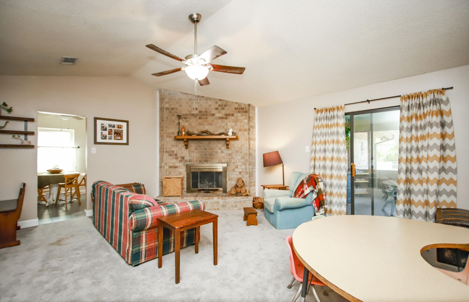 Sunny Lee Ln, Leesville, LA 71446