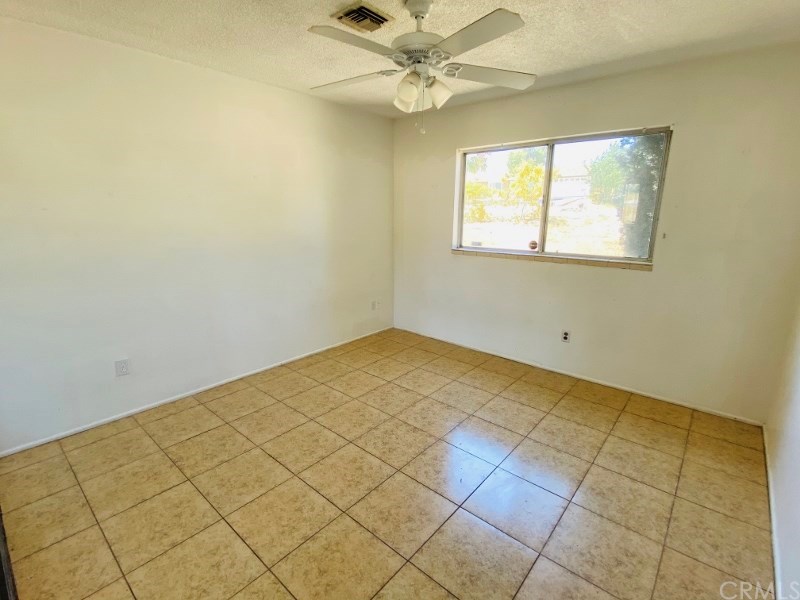 Saint Marys Dr, Yucca Valley, CA 92284