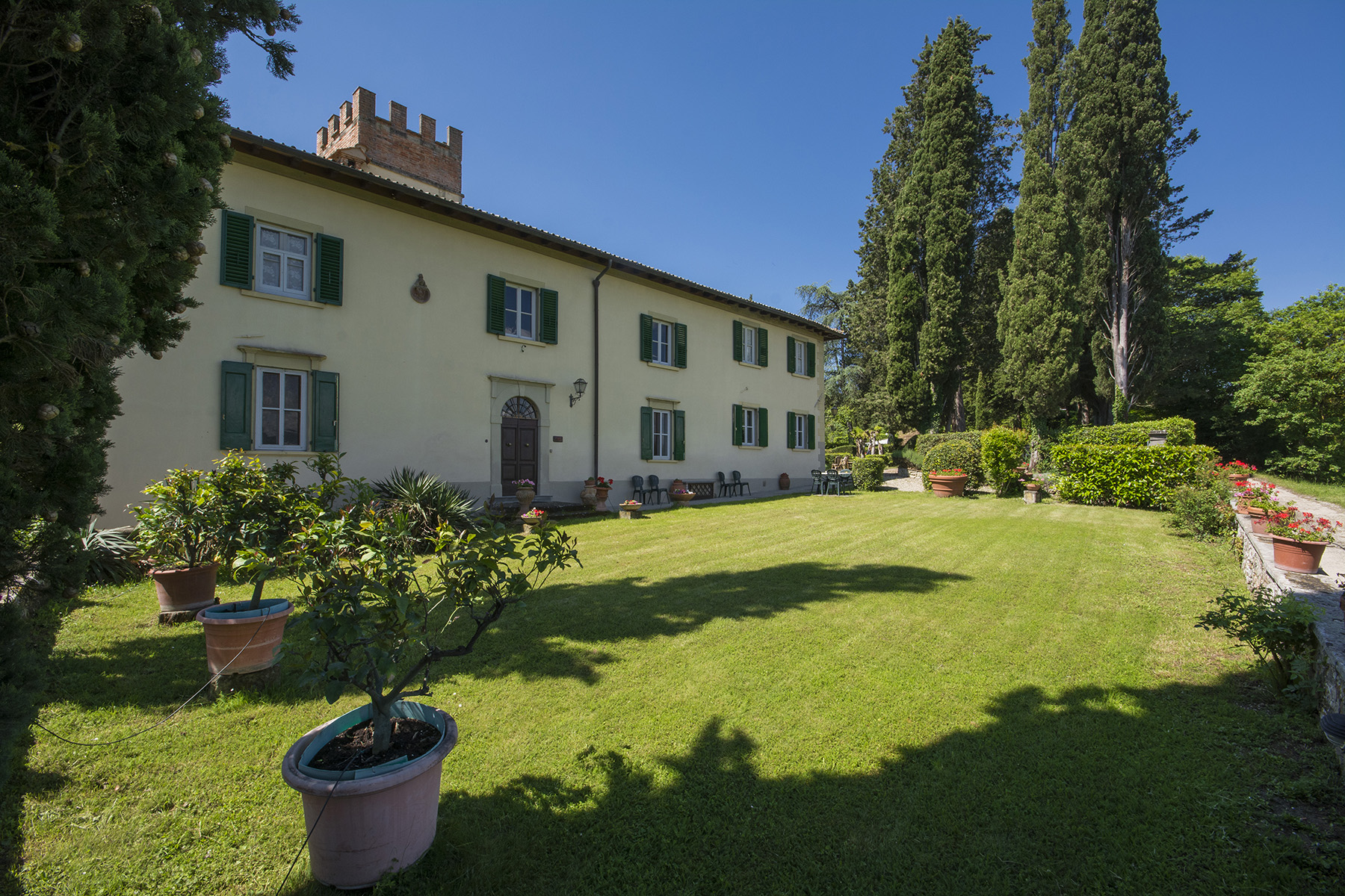 Fascinating villa in the Val di Sieve area