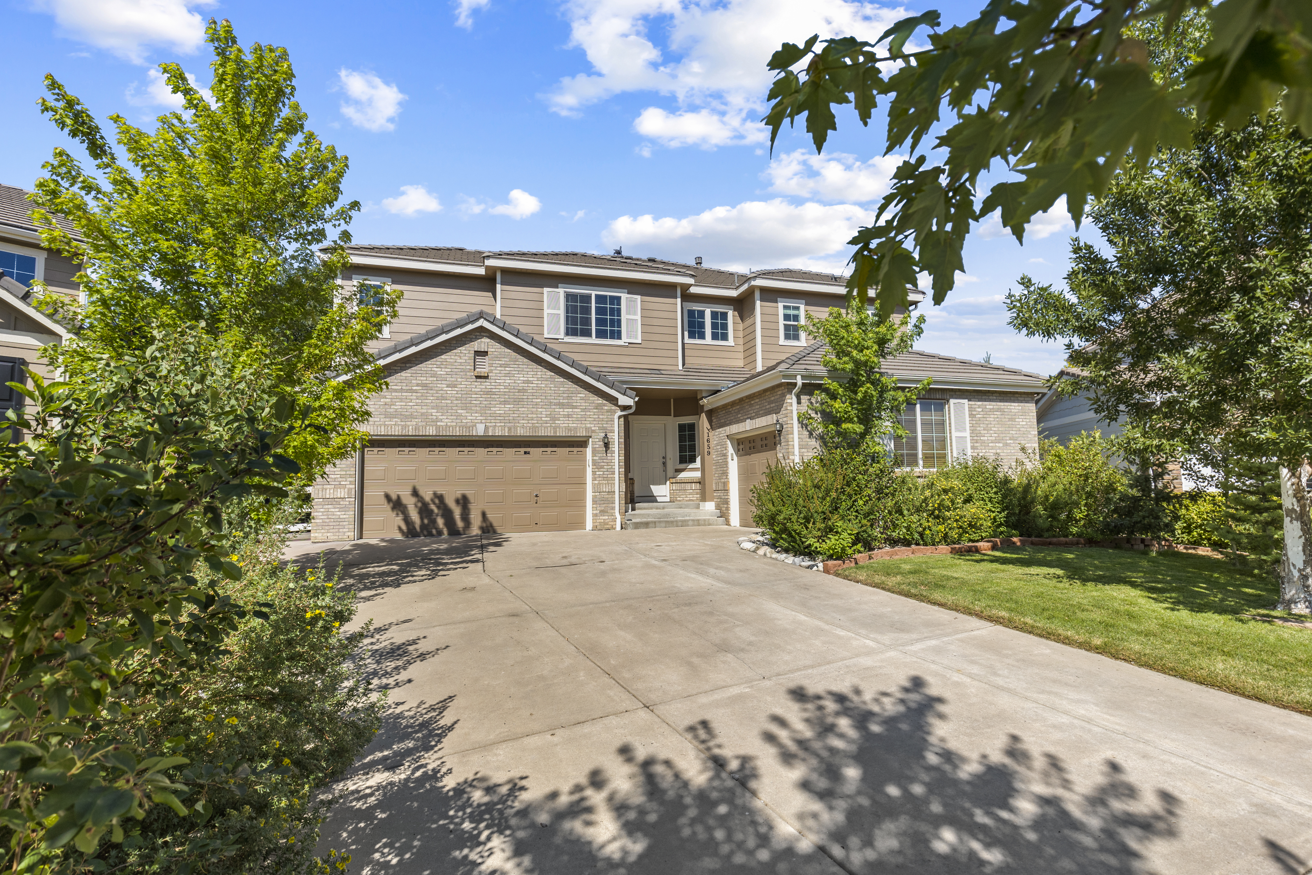 Stunning Home In Desirable Murphy Creek Golf Course Community