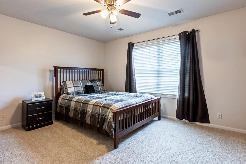 Old State Ct, Evansville, IN 47725