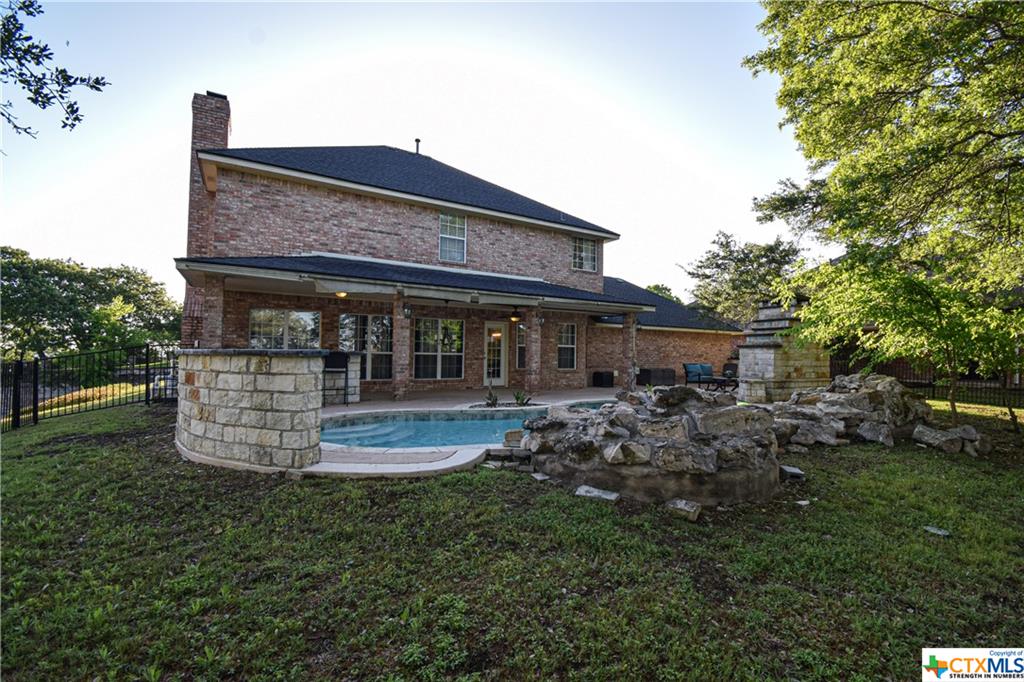 Sutton Place Trl, Harker Heights, TX 76548