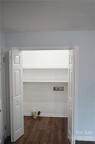Deerwood Rd, Charlotte, NC 28214