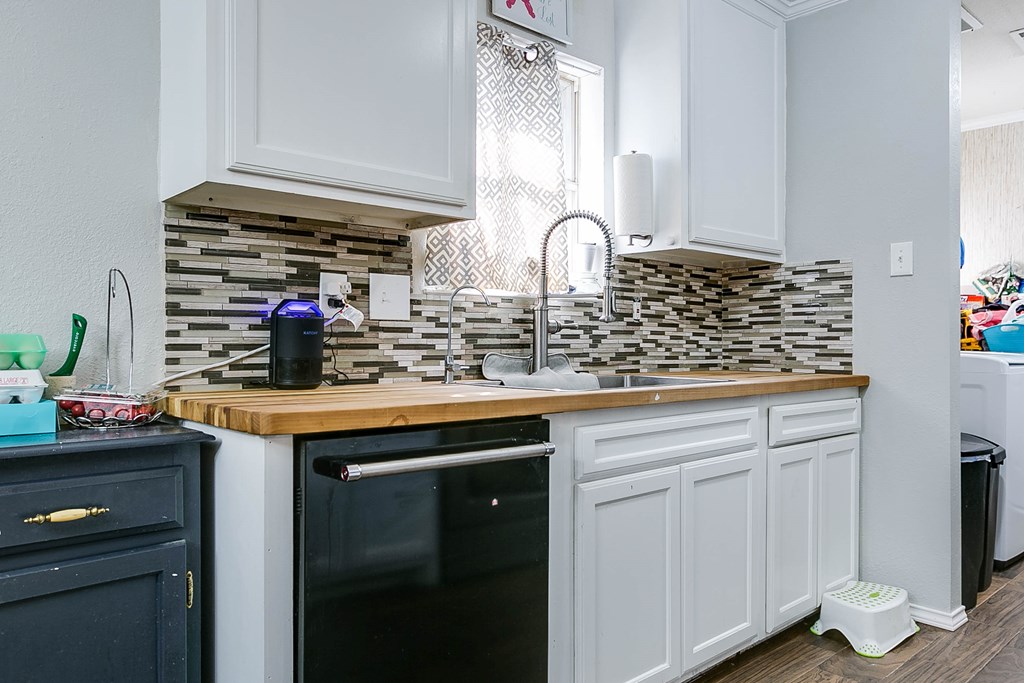 Robin Hood Trl, San Angelo, TX 76901