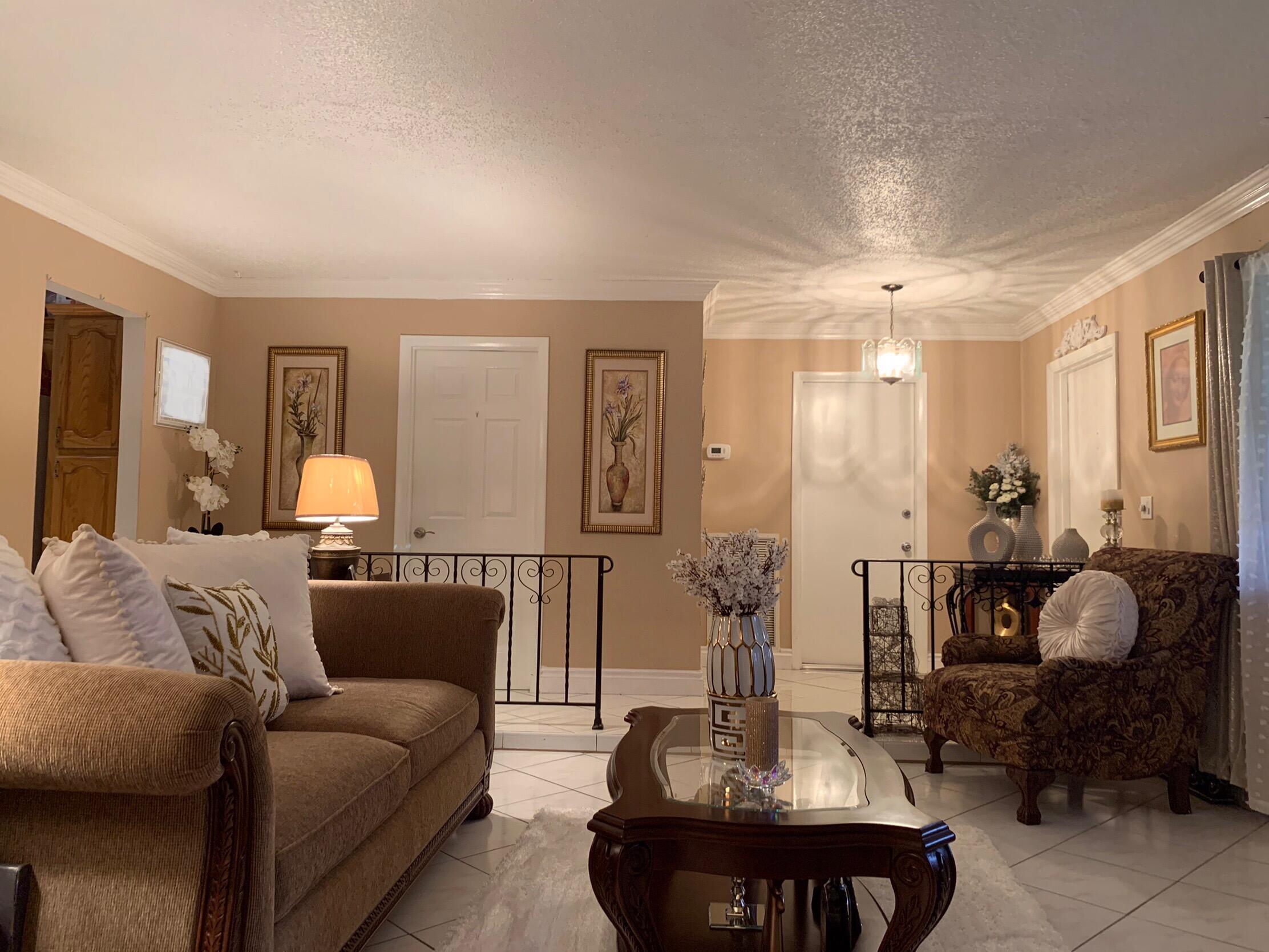 Taft St, Pembroke Pines, FL 33026 #1
