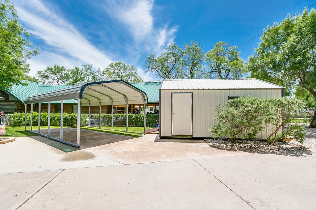 Sleepy Hollow Rd, San Angelo, TX 76904