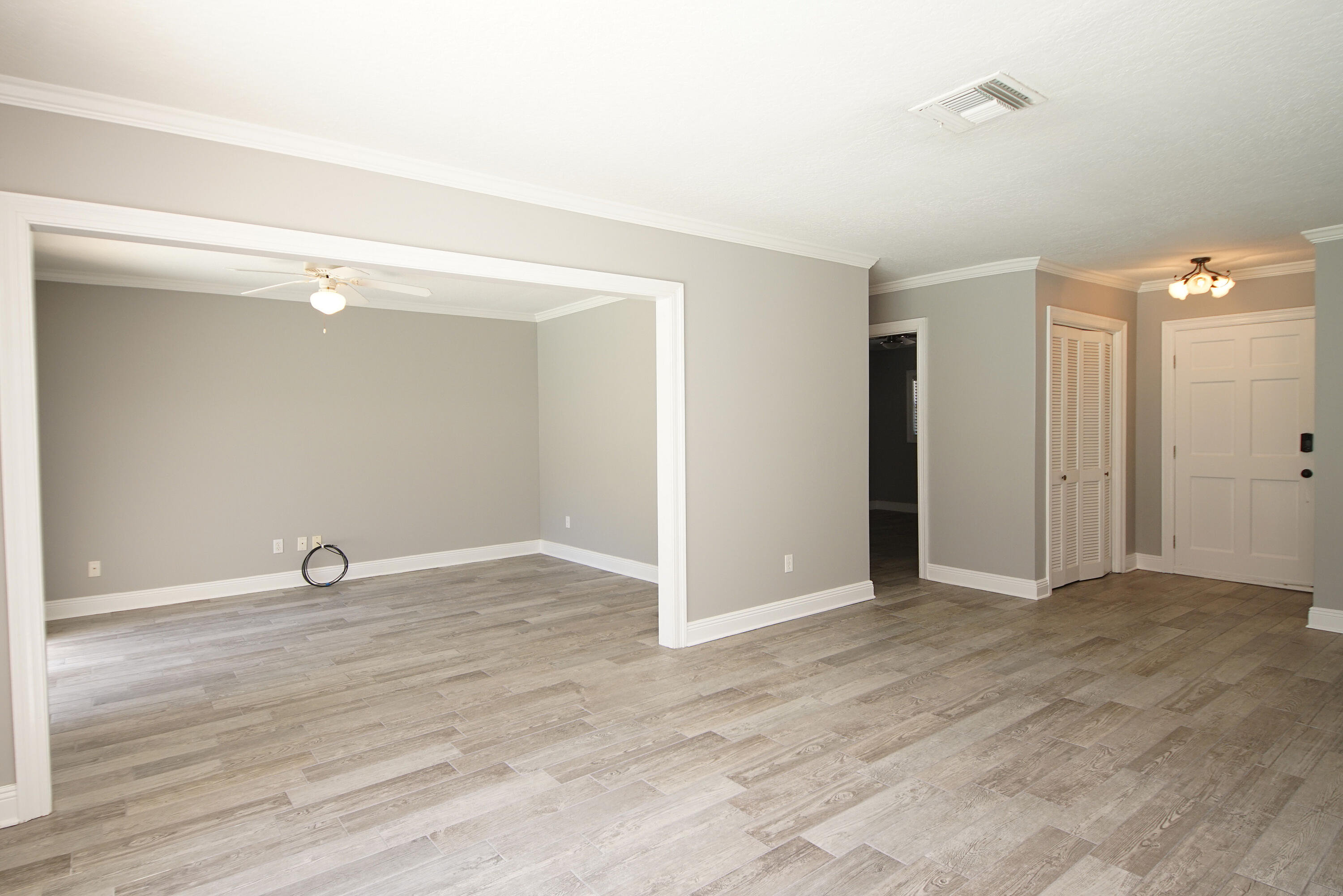 Sudduth Cir, Fort Walton Beach, FL 32548