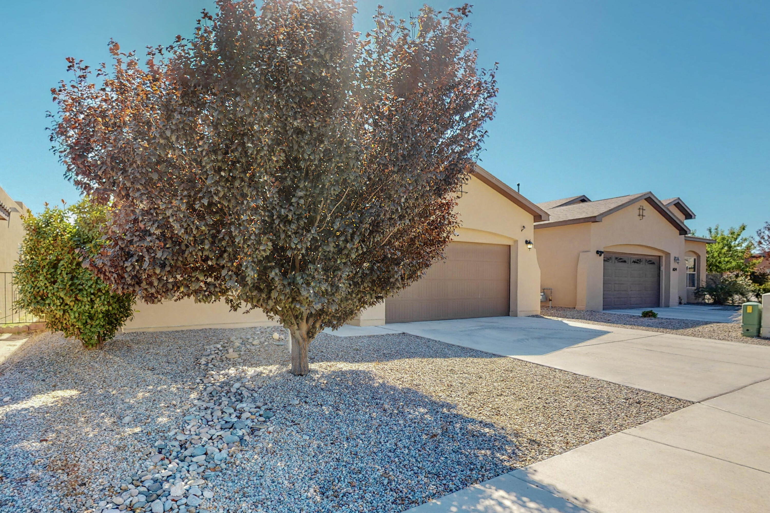 Ermemin Ave, Albuquerque, NM 87114 #1