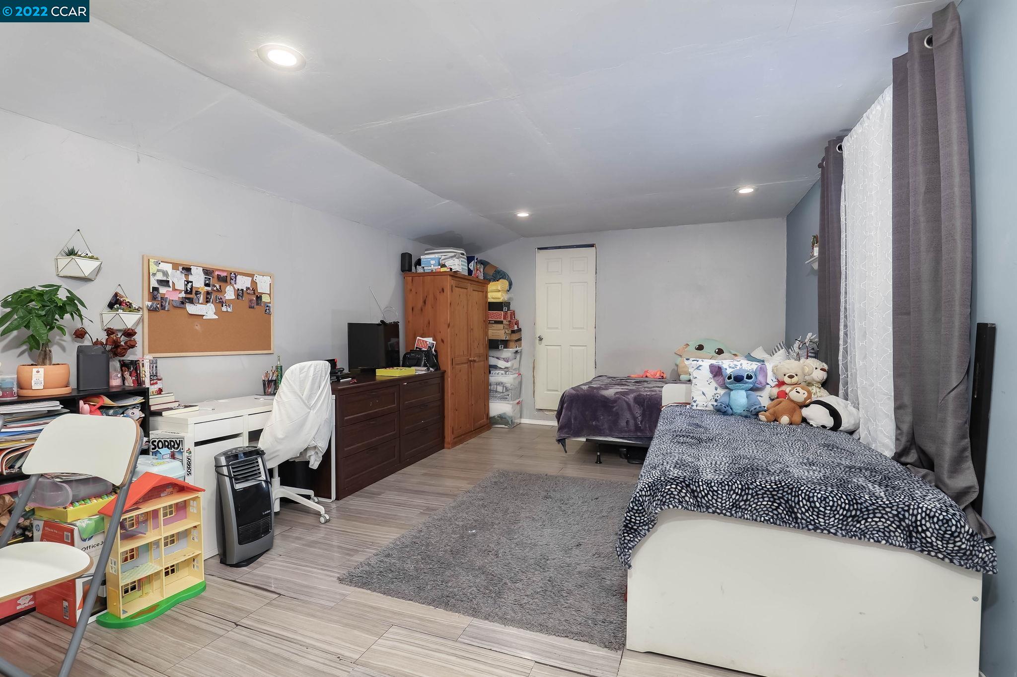 Foothill Blvd, Oakland, CA 94601