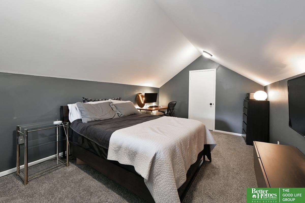 Scott St, Omaha, NE 68112 #1