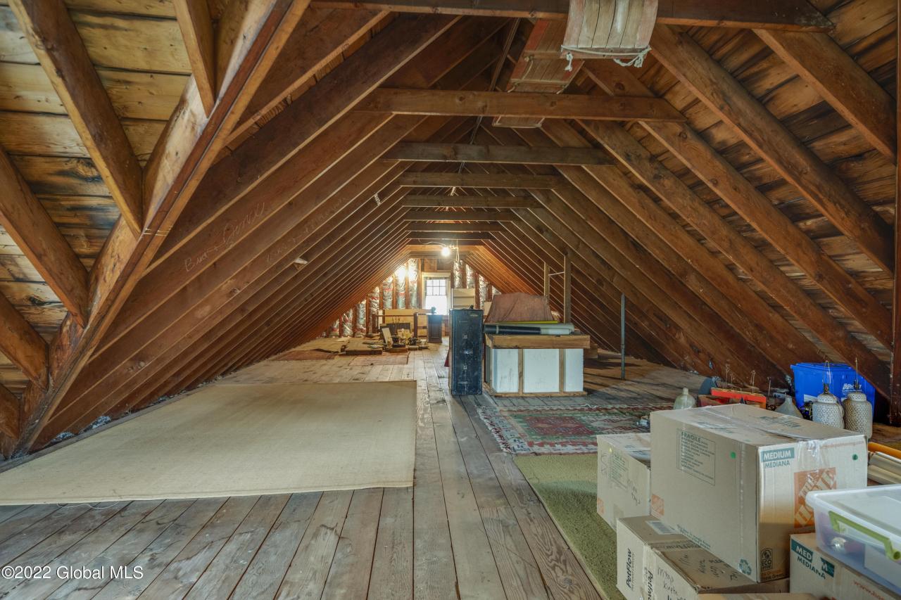 Van Schoick Ave, Albany, NY 12209