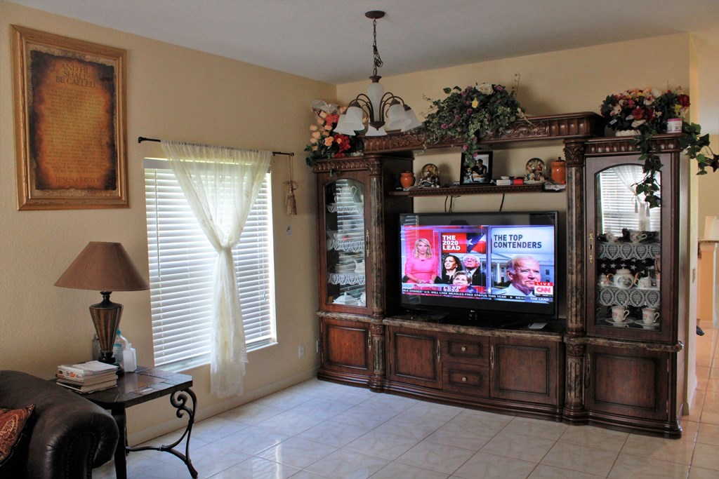 Cape Heather Cir, Cape Coral, FL 33991