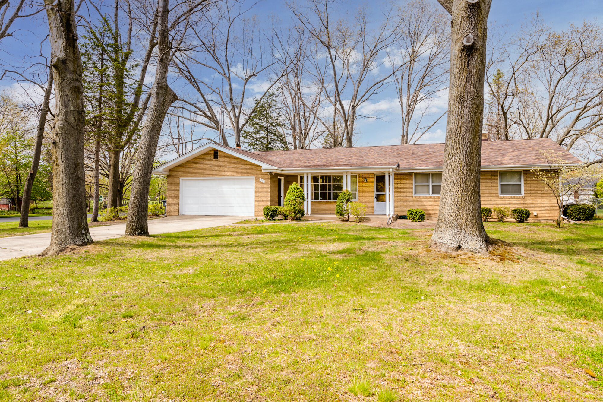Nelson Rd, Saint Joseph, MI 49085