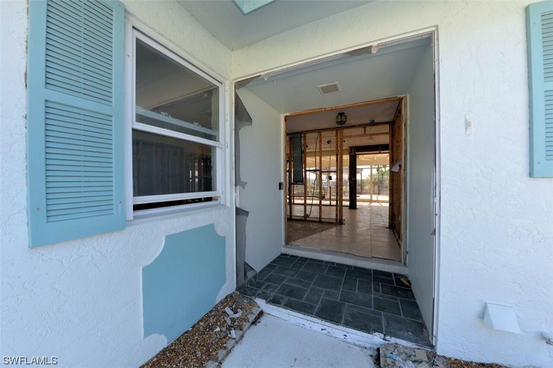 Randy Ln, Fort Myers Beach, FL 33931