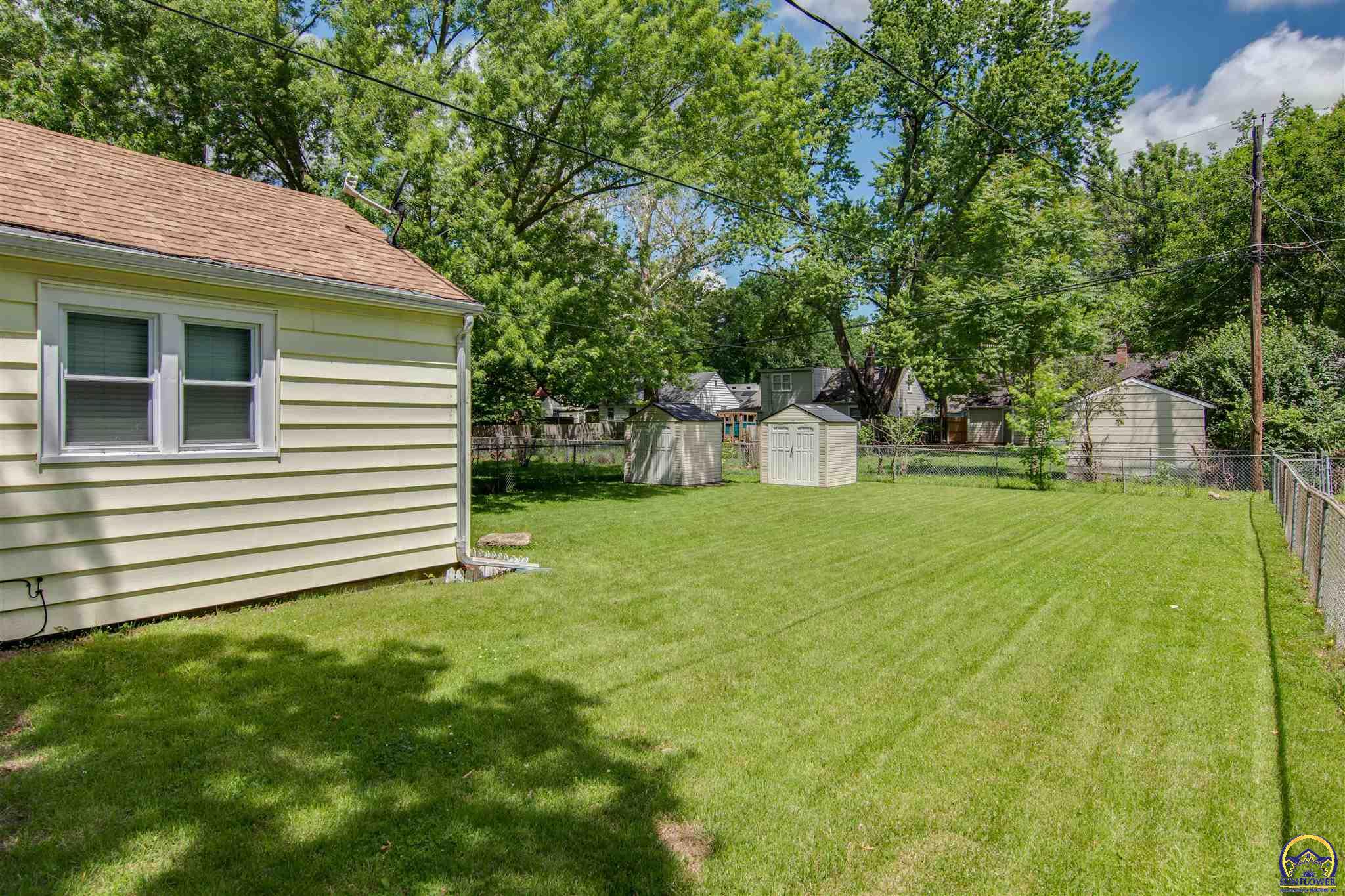 12th St, Topeka, KS 66604