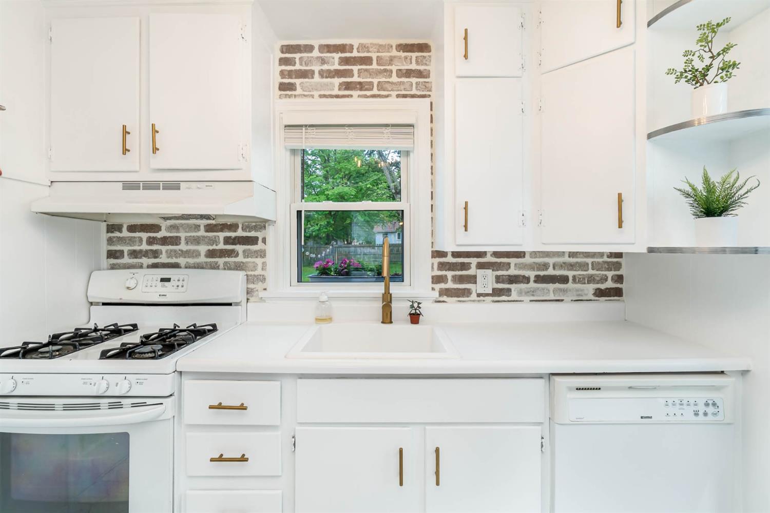 Bondick Ct, Cincinnati, OH 45230